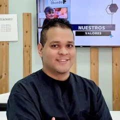 Auxiliar de clínica Brandon