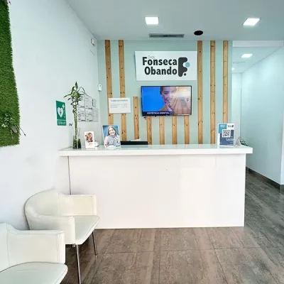 Recepción clínica dental Fonseca y Obando